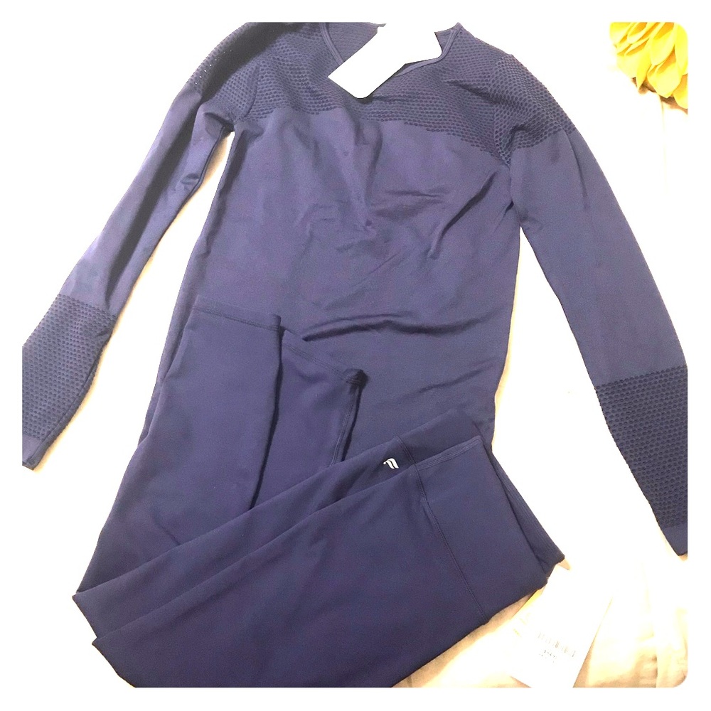Navy Fabletics Set